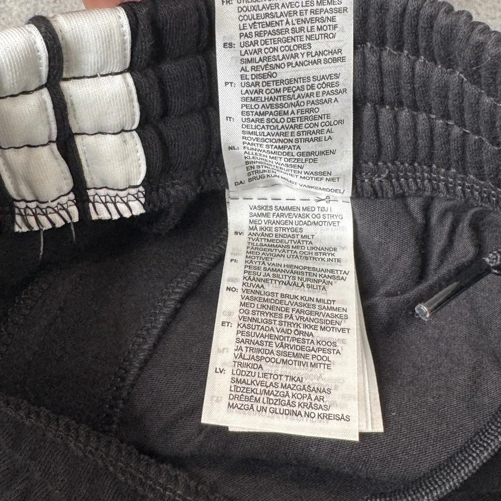 Adidas Essentials Fleece Pants 3 Stripes Open Hem Mens Medium Joggers NWT